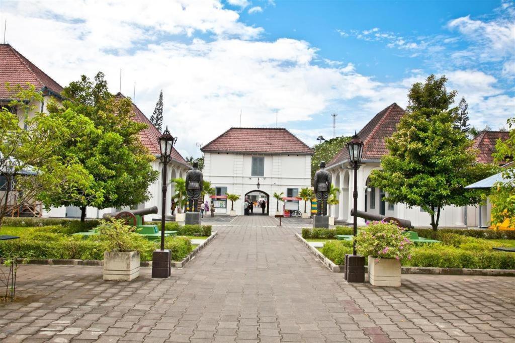 Grand Malioboro Yogyakarta Hotel Екстериор снимка
