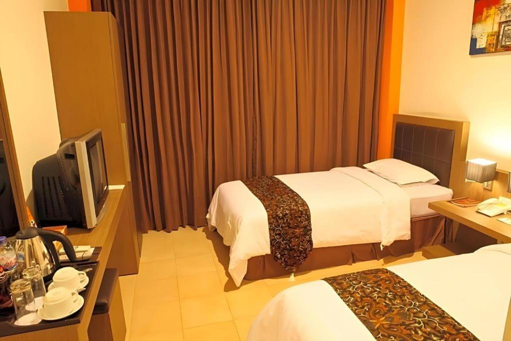 Grand Malioboro Yogyakarta Hotel Екстериор снимка
