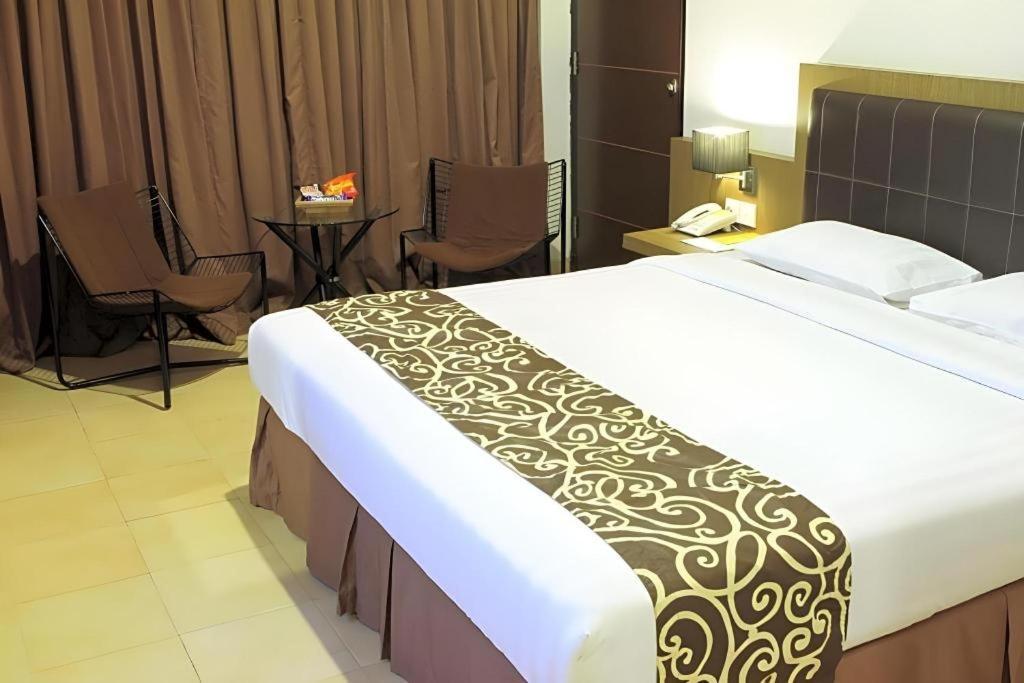 Grand Malioboro Yogyakarta Hotel Екстериор снимка