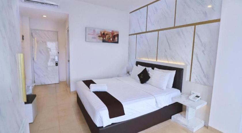 Grand Malioboro Yogyakarta Hotel Екстериор снимка