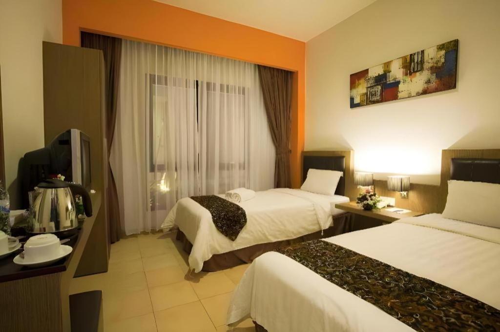 Grand Malioboro Yogyakarta Hotel Екстериор снимка